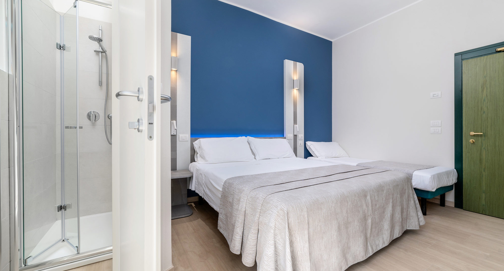 media.Slide-Family-Room-2-CFH-BRiccione