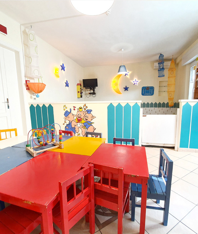 media.Gallery-Nanny-3-CFH-B.Riccione